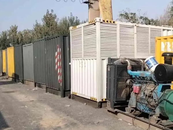 嵊泗200KW柴油发电机机组每小时油耗是多少？